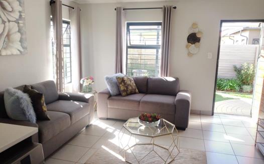 3 Bedroom House for sale in Protea Glen