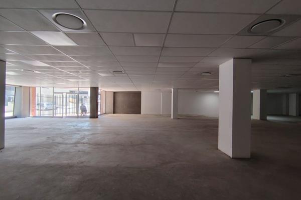 This 644 square meter space presents a fantastic opportunity for a variety of businesses.  It&#39;s essentially a blank canvas, ready ...