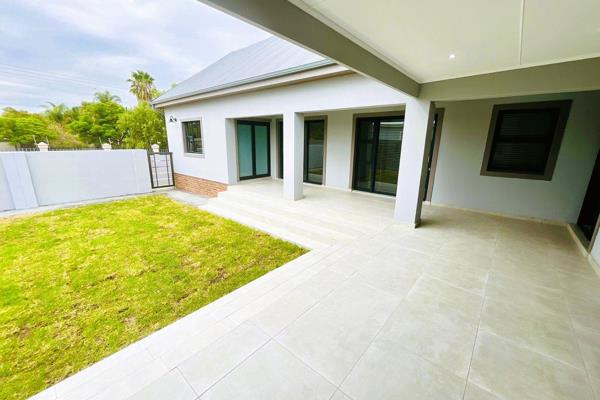 This open-plan home is modern and comfortable, with three roomy bedrooms and two stylish bathrooms. The kitchen is the highlight of the ...