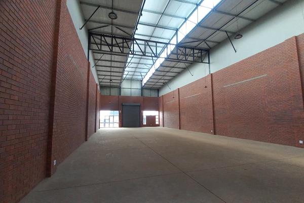 These two industrial warehouses  are strategically located along the N1 corridor towards Louis Trichardt, each offer 350 square meters ...