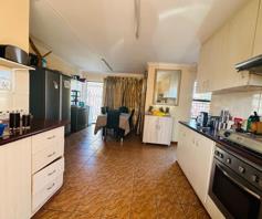 House for sale in Mandela View