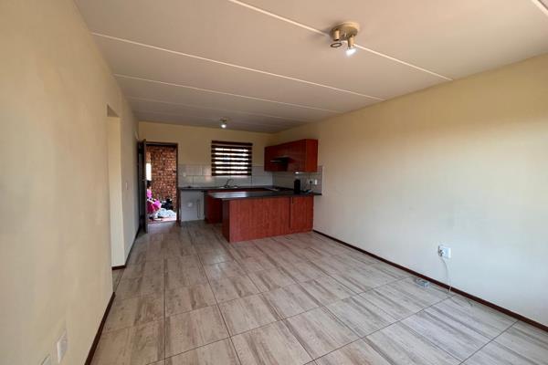 This property is located in Terenure / Chloorkop , just off Bergrivier street 

The ...