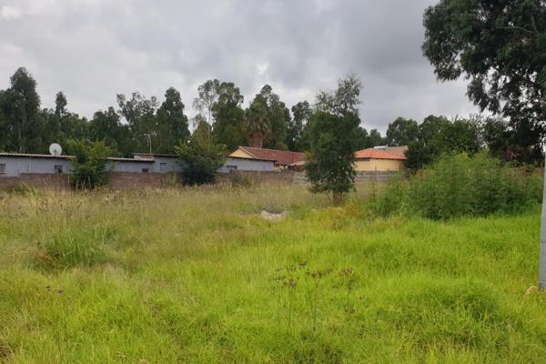 BUILD YOUR DREAM HOME ON THIS VACANT LAND

Property is situated in a upcoming area .
Existing houses right around property .
Vacant ...