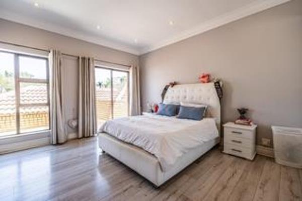 Welcome to the pinnacle of luxury living in the prestigious Woodhill Golf Estate, one of Pretoria East&#39;s most sought-after ...