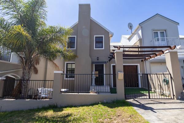 Exclusive sole mandate!

This magnificent gem in Welgevonden Estate, Stellenbosch, is a delightful three-bedroom home offering a ...