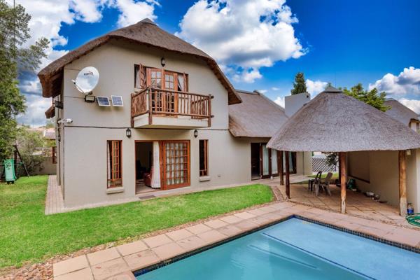 This double story thatch home, located in the sought-after Thanda Thula estate, offers the perfect blend of space and comfort for ...