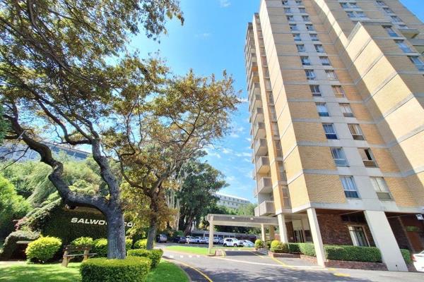 Unfurnished Apartment TO RENT in “”Salwood Court”” Arbor Road, Rondebosch / Newlands 

The apartment offers:

•	1 bedroom,
•	Separate ...