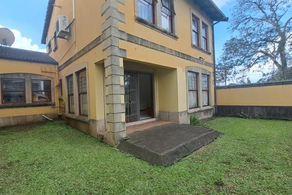 Caritas Properties presents this lovely unit located in a well-run, secure 10 unit complex. 
The unit offers a spacious lounge and ...