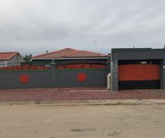 House for sale in Zwide