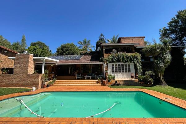 Tucked away in a serene, leafy and quiet road in Greytown, this magnificent property offers a peaceful retreat, yet remains ...