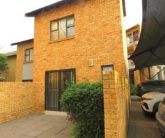 Townhouse for sale in Amberfield