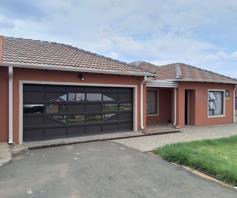 House for sale in Bloemspruit