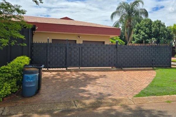 3 Bedroom House for rental located in the quite area in Sinoville
Are you looking to rent a 3-bedroom house in Sinoville, this ...