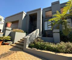 House for sale in Waterkloof Ridge