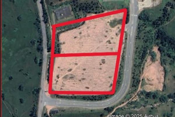 Prime Level Site with excellent road frontage For Sale in Keystone Industial Park
* 70% FAR
* 24m Roof Height Restriction
* R1650 per ...