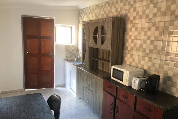 Studio unit for a single or student or elderly. 1 bedroom, 1 bathroom and kitchen available. Rental includes lights and water. Free ...