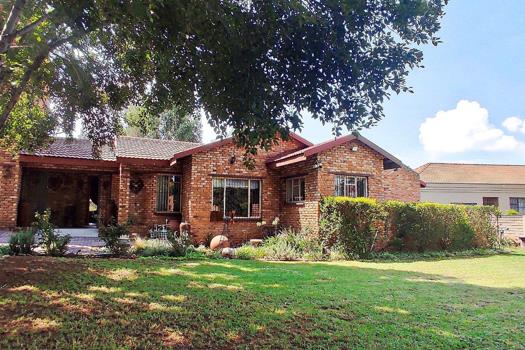 3 Bedroom House for sale in Vanderbijlpark SE 4