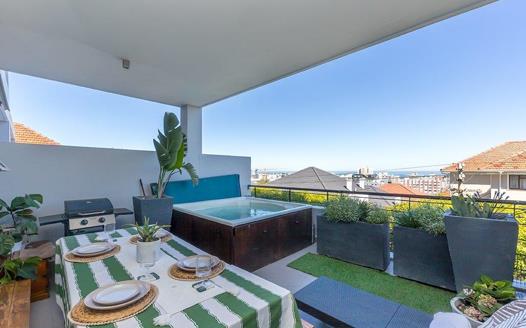 1 Bedroom Apartment / Flat for sale in Sea Point