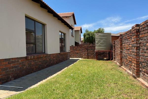 Lovely 3 bedroom townhouse in Waterval East in a secure estate has just become available. It has 2 bathrooms, open plan living area ...