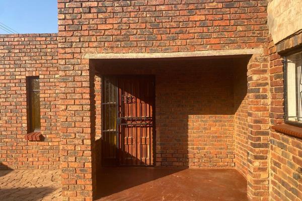 3 Bedroom house for sale in Mamelodi East
3 Bedroom house for sale in Mamelodi Ext5
This property is situated in a busy area of ...