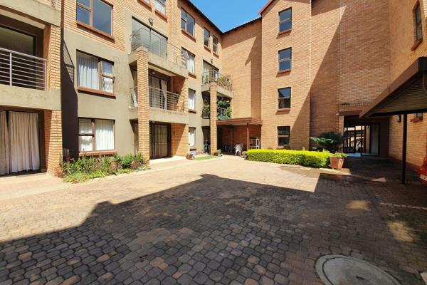 This extremely neat, 1-bedroom, 1-bathroom Apartment in this upmarket Retirement Village ...