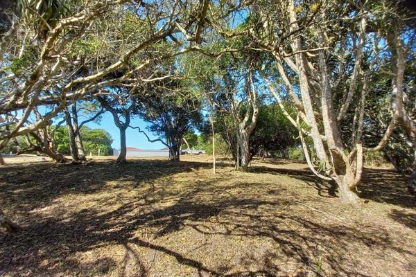 This 773m2 cleared plot in the charming seaside and river village of Seafield presents a ...