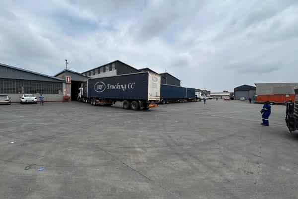 Versatile 1,200m&#178; Warehouse in Isando – Secure &amp; Flexible Leasing Options
This well-maintained 1,200m&#178; industrial ...