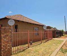 House for sale in Mmabatho Unit 14