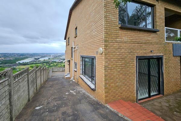 This modern, newly renovated property offers the perfect blend of comfort and style. Step into a fully-fitted, open-plan kitchen ...