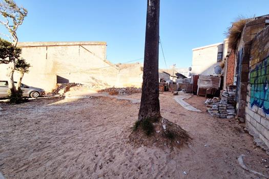 Vacant Land / Plot for sale in Woodstock