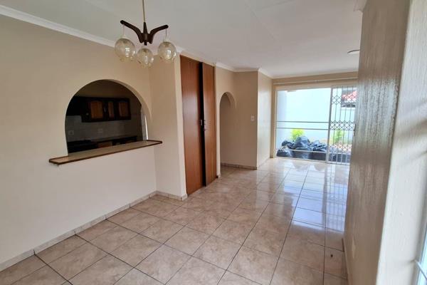 Come view this recently repainted and redone townhouse - ready to become your new home! 

3 Bedrooms
1 Bathroom
Living Room
Dining ...