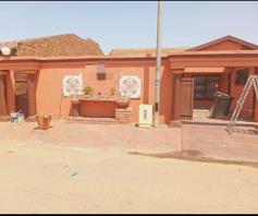 House for sale in Daveyton