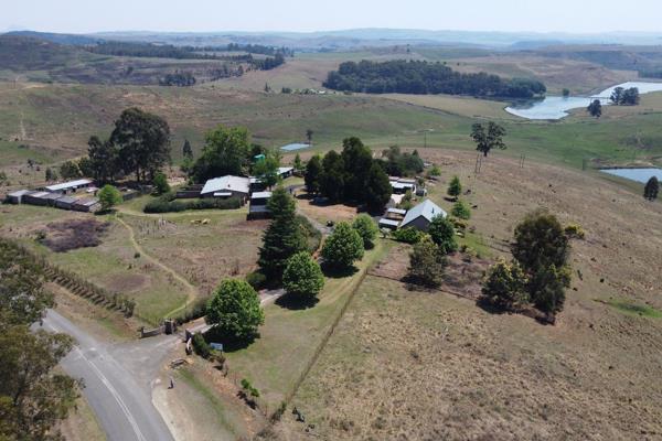 Own your piece of paradise in the spectacular Kamberg Valley, KZN Midlands. Completely off grid with amazing views!

Hilltop Farm ...