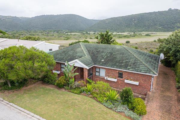 Dual mandate.
Nestled in the heart of Wilderness along the Garden Route, this exquisite ...