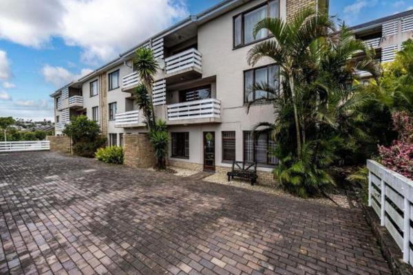 Nestled in the heart of Beacon Bay, this delightful 2-bedroom, 1-bathroom home offers a perfect blend of comfort and convenience. ...