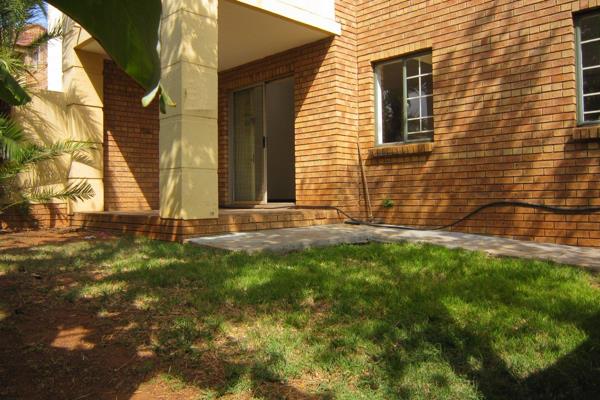 ***   EXCLUSIVE MANDATE   ***

Silver Oaks is ideally situated 1.5km from the Jean Av Shopping Centre and 2.5km from the Centurion Mall, as well as the Centurion Gautrain Station.

The functional kitchen overlooks a spacious ...