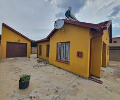 House for sale in Vosloorus Ext 5