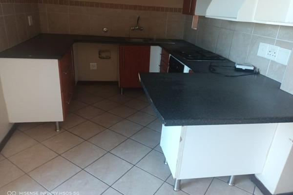 2 bedroom, 1 full bathroom first floor apartment available for Rent

A spacious 2 bedroom, 1 full bathroom apartment available for ...