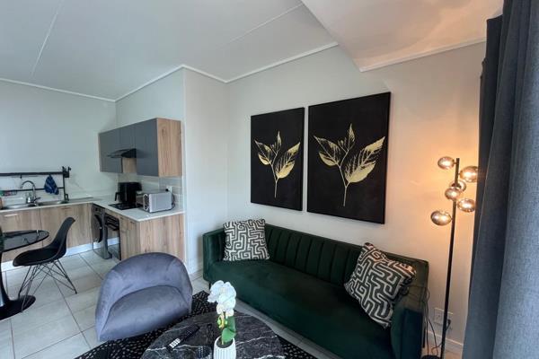 This fully furnished 1-bedroom, 1-bathroom apartment offers modern comfort and convenience in a prime location. Designed for effortless ...