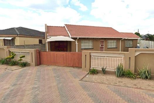 3 Bedroom House for sale in Seshego D