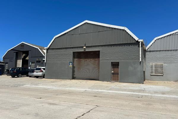 This spacious 453 sqm workshop is located in the heart of Deal Party’s industrial hub ...