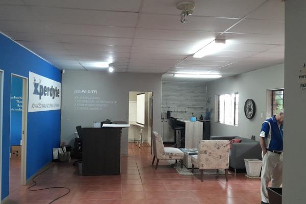 Discover a professional workspace in the heart of Ballito! These spacious offices are ...