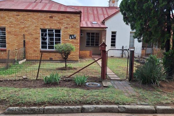 Multiple Spacious houses available in Boksburg Cason with front &amp; back yard perfect ...