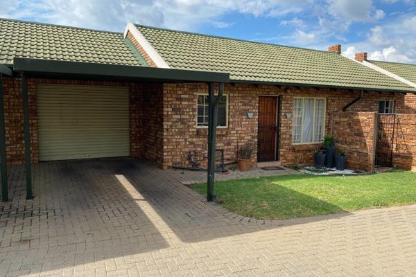 This 2 bedroom, one bathroom and single garage with carport is situated close to Mall@reds, schools and access roads. The complex is ...