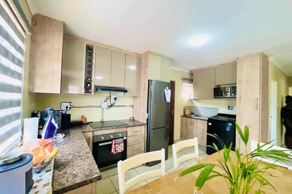 3 Bedroom house to let in Tirong Estate


Looking for a cosy property to rent in a safe area?

Look no further!! This amazing property ...