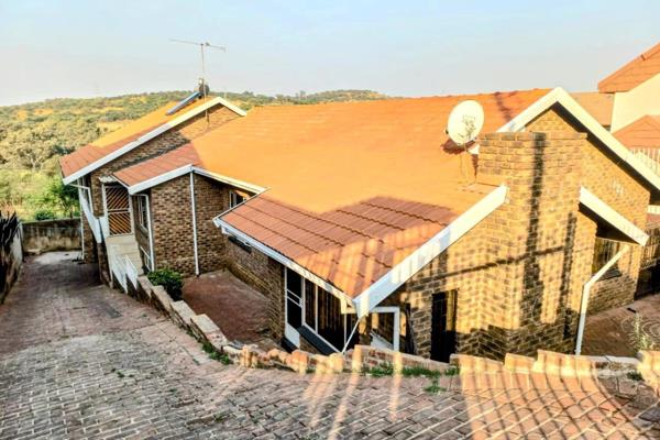 Going on Auction: Wednesday 26 February 2025
Reserve Price: R1 350 000.00. (All offers will be reviewed)
Non-refundable 10% commission ...