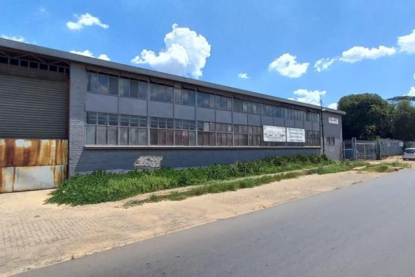 Heavy, free standing industrial facility measuring an impressive 3,000sqm under roof set ...