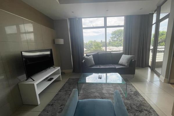 Beautiful Modern Top  Floor Apartment in Hydro Park with a view of Sandton.
Property features:
1 Bedrooms (with built-in cupboards).
1 ...