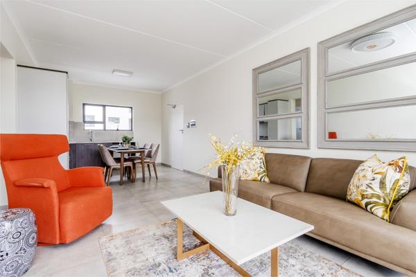 A beautiful and spacious second floor 2beds 2baths apartment for sale in North Riding.

This property is a perfect lock up and go and ...