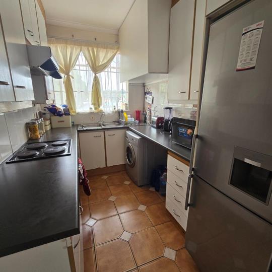 Listing number: P24-116467232, Image number: 2